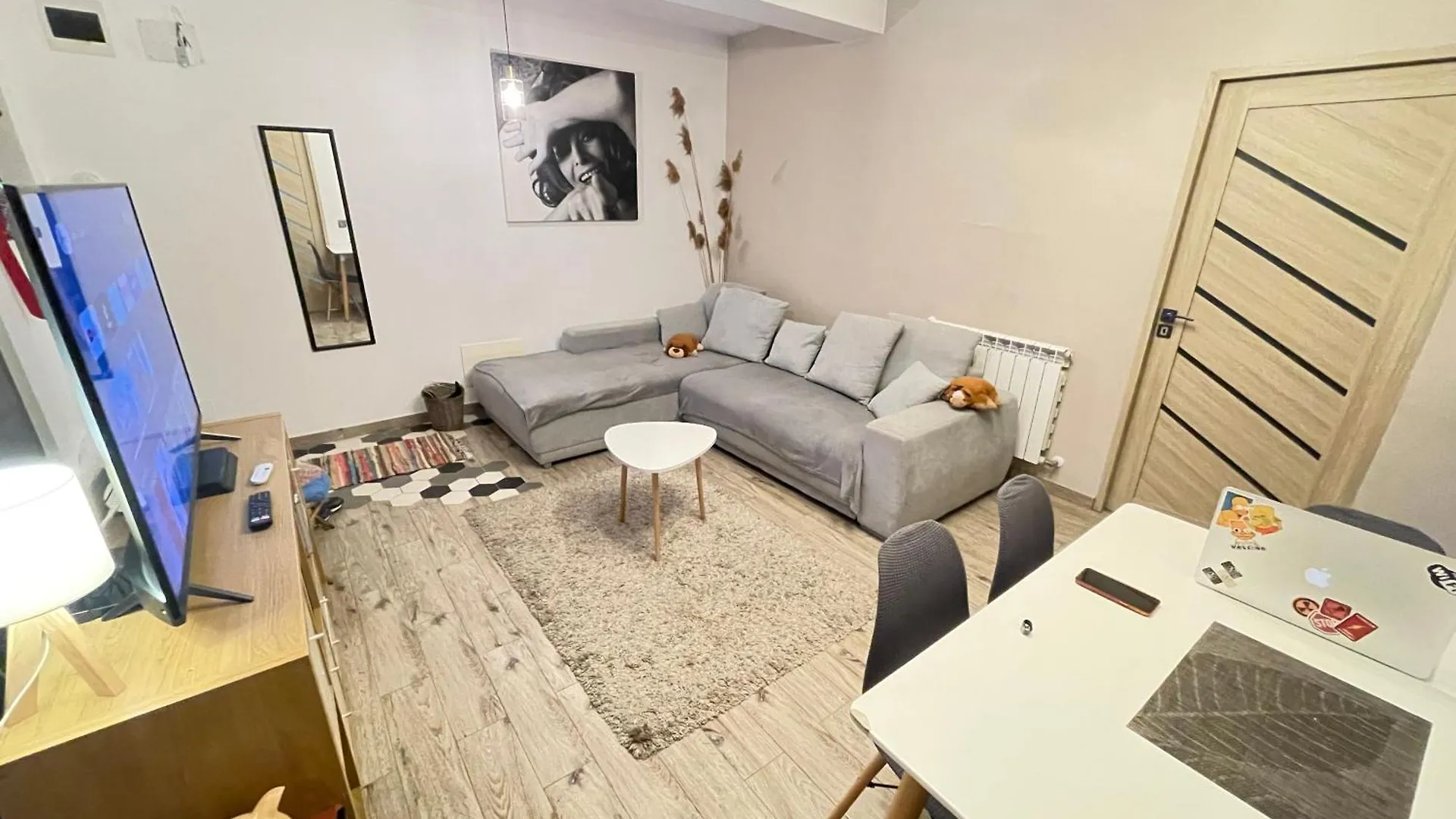 Family Place Bucharest Apartment